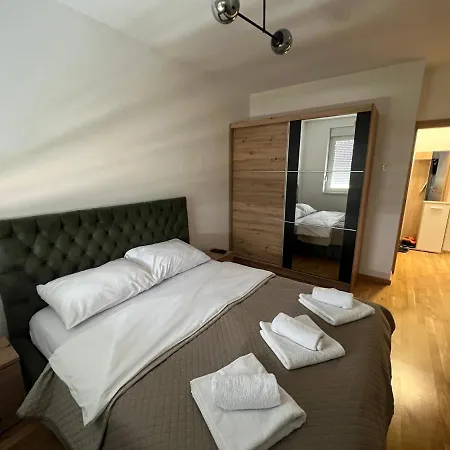 Didi-free Parking Apartment Novi Sad